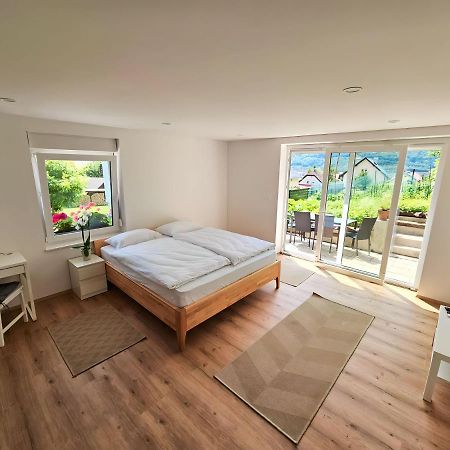 Charming Bella Hideout - Adults Only Apartment Йесенице Екстериор снимка