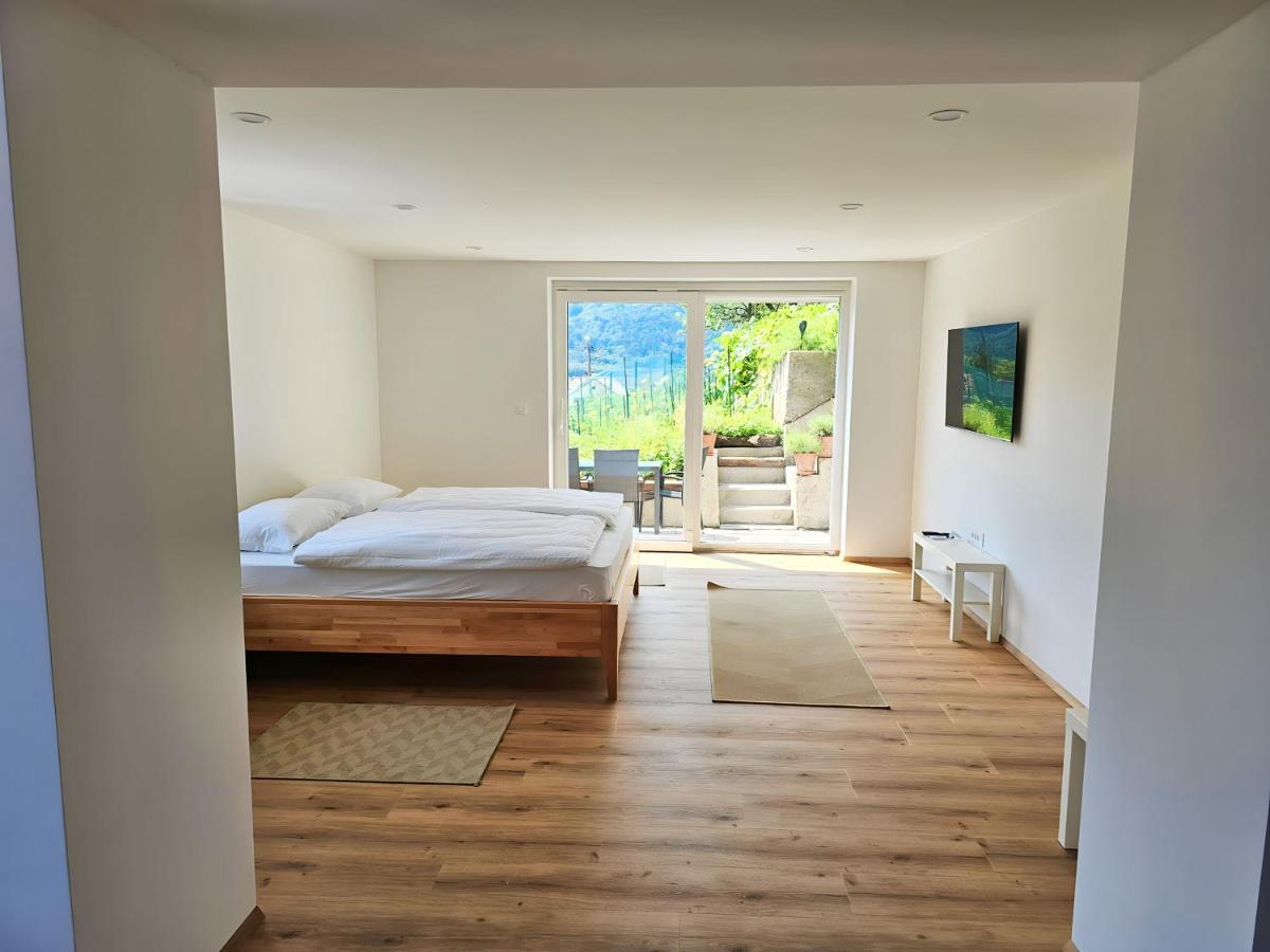 Charming Bella Hideout - Adults Only Apartment Йесенице Екстериор снимка