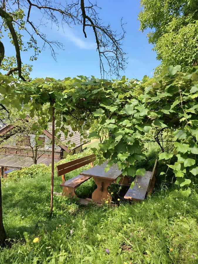 Charming Bella Hideout - Adults Only Apartment Йесенице Екстериор снимка