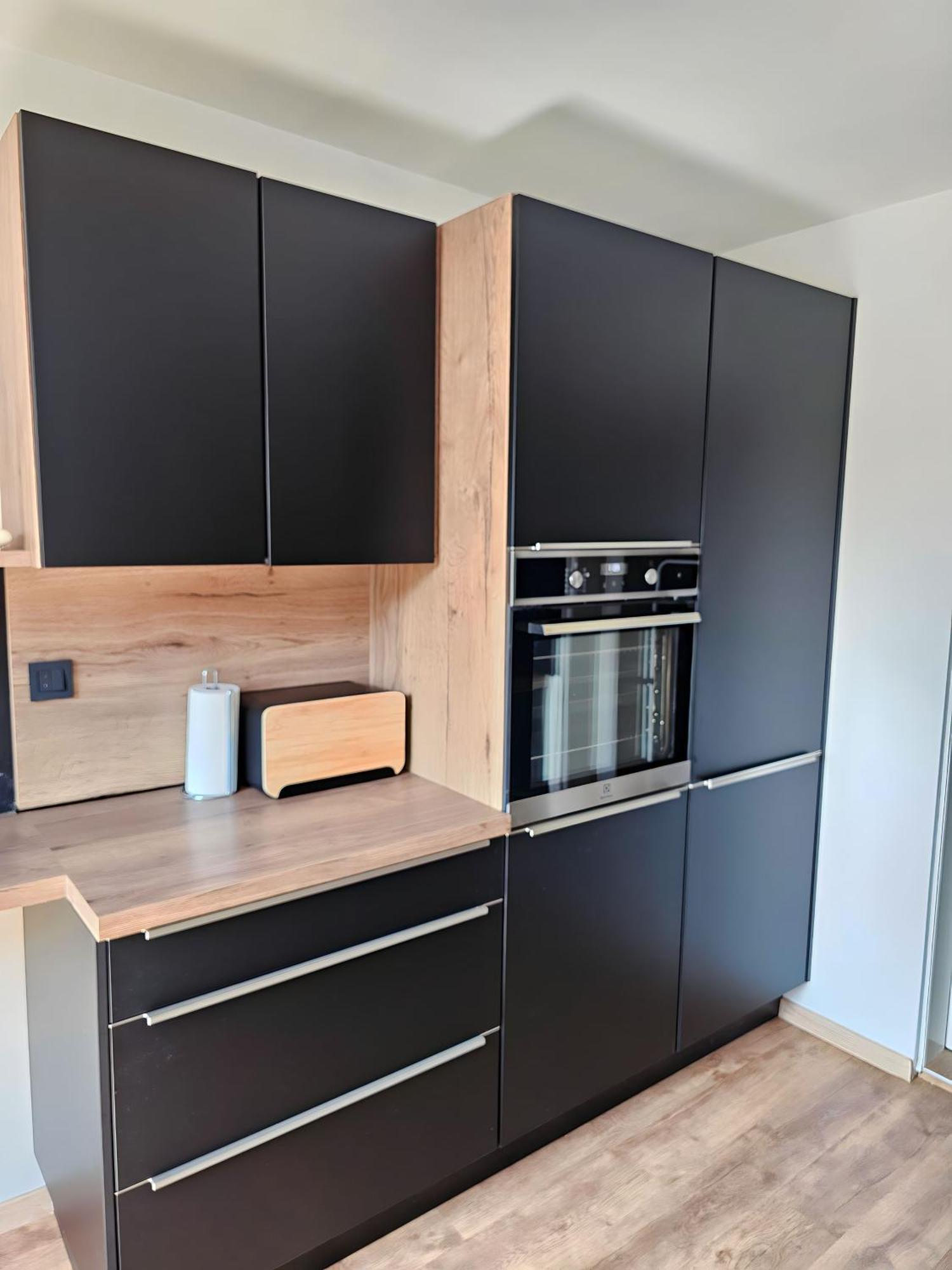 Charming Bella Hideout - Adults Only Apartment Йесенице Екстериор снимка